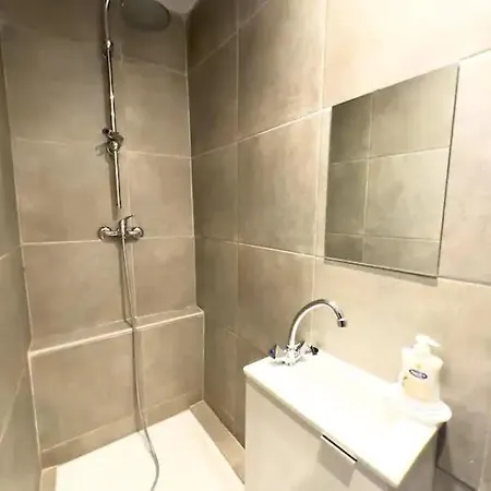 Apartment Cerf1-centre Meaux-gare-disney Meaux